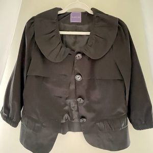 Black blazer with elastic wrist and round neck
